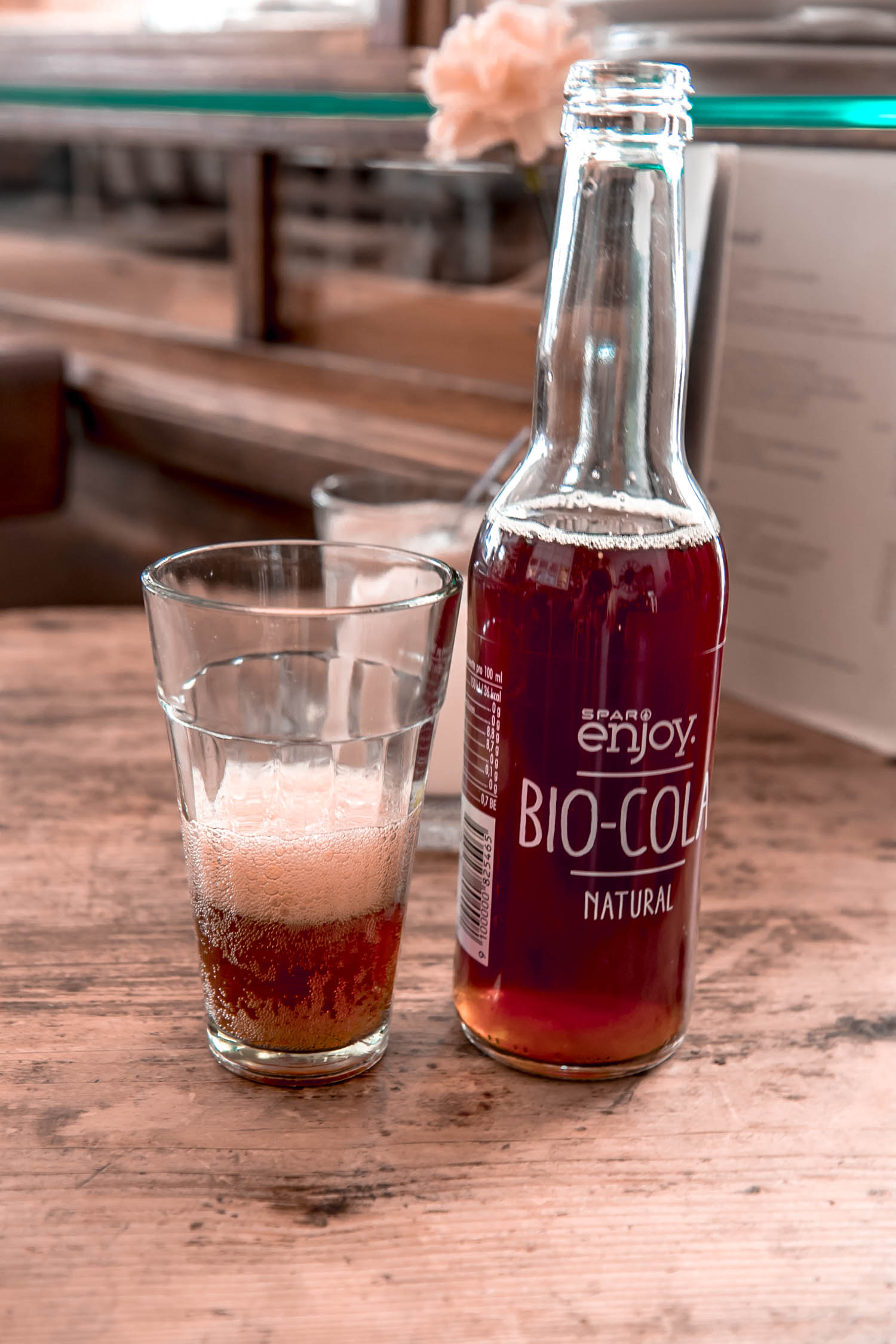 Bio Cola aus Salzburg - regionales Cola weniger Zucker