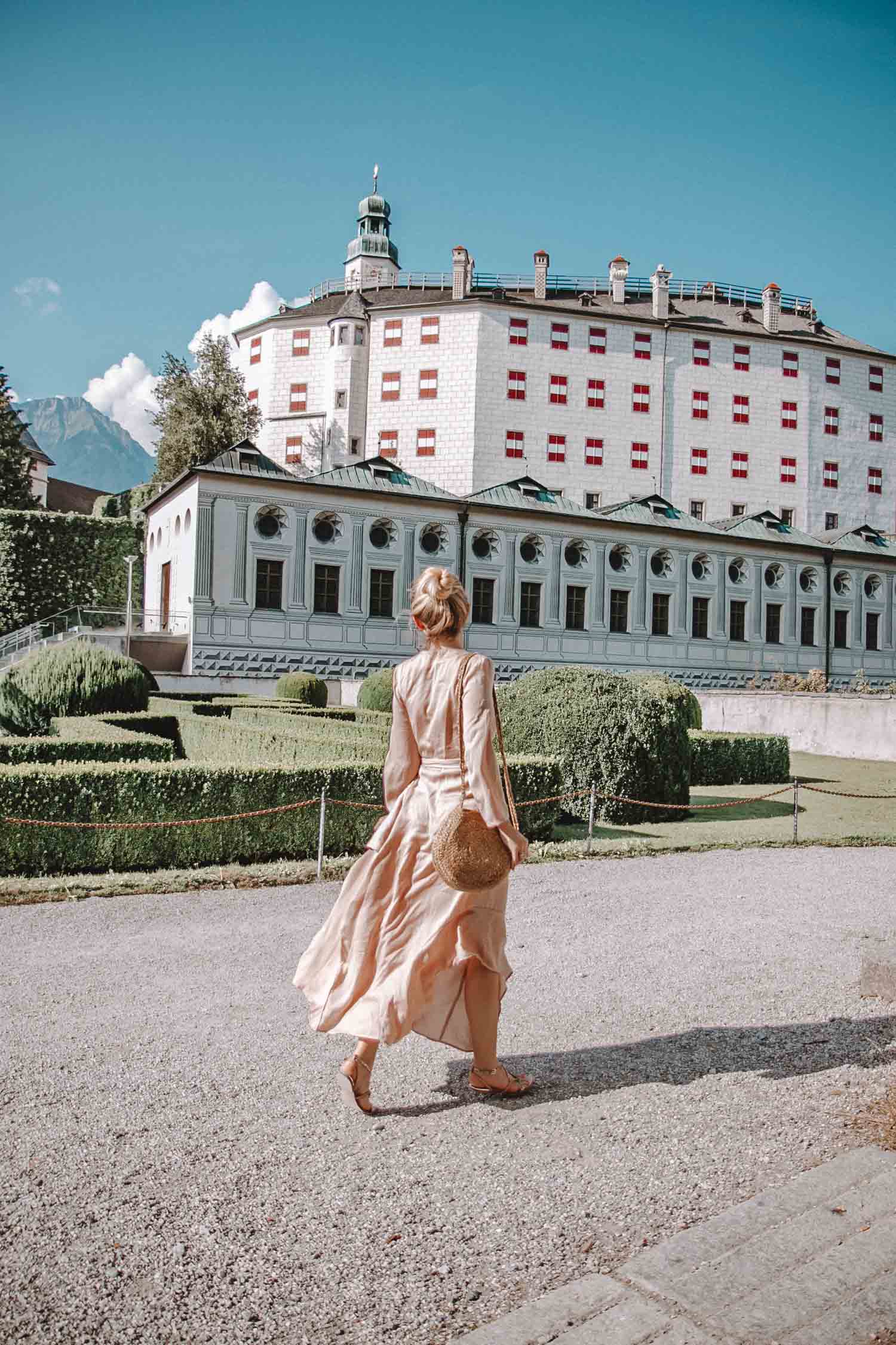 Princess moment maxi dress schloss ambras innsbruck