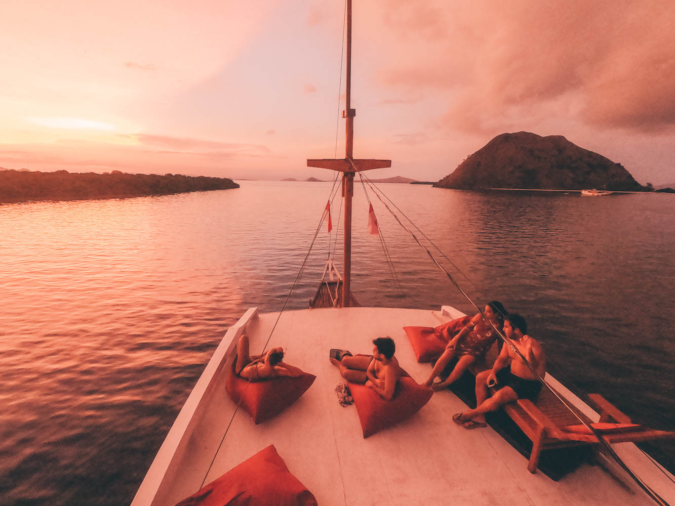 komodo boat trip - Komodo national park